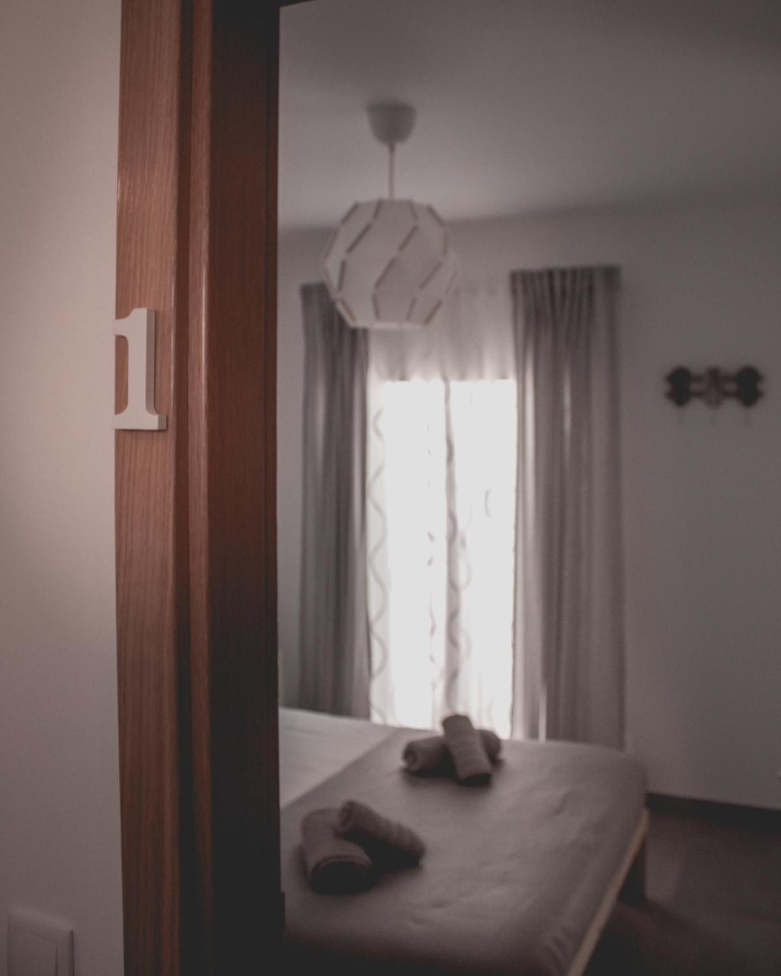 Almas Rooms Lagos Eksteriør bilde